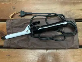 Curling iron / keriting rambut