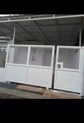 Pagar motip kawat expanded kombinasi