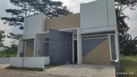 Rumah baru siap huni di grand Atika Pakisaji Kepanjen Malang