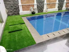 Pemasangan Rumput Sintetis Pinggiran Kolam Renang