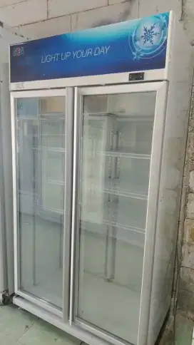 Showcase 2pintu GEA
