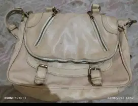 Tas Elizabeth muatan besar