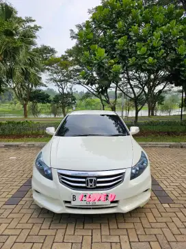 Jual Accord 2011 VTIL Putih mulus & Ban Baru merk Michelin