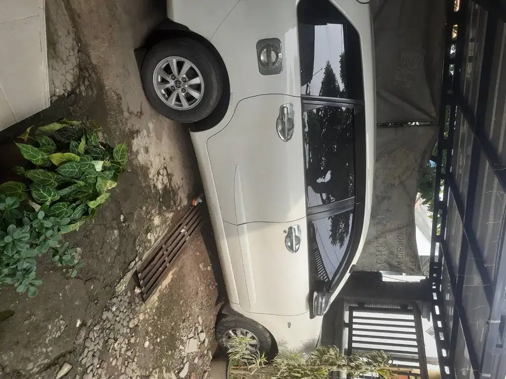 Sewa mobil + supir