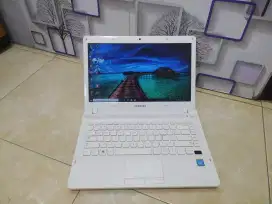 Laptop Samsung dg ram 12gb, murah, normal jg bergaransi