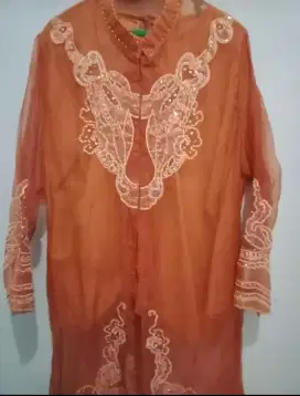 Kebaya brokat dan daleman