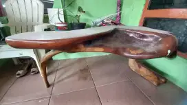 Meja akar kayu cantik