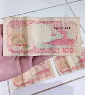 Uang 100 rupiah tahun 1992 6 lembar