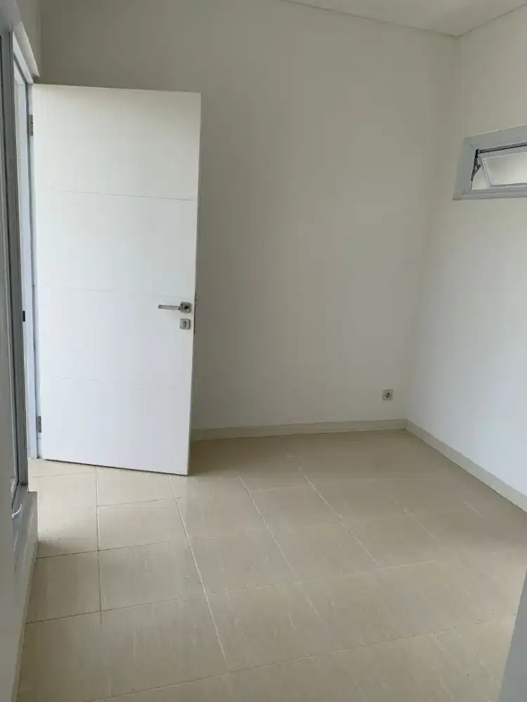 Dijual rumah di akr land gresik