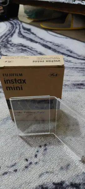 Instax Mini 8 free instant film