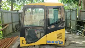 Kabin Komatsu PC 200-7 Nego Lokasi Kalteng PC 130F-7