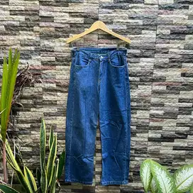 Loose jeans blue