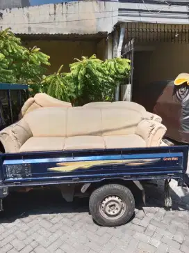 Menerima service berbagai jenis sofa & kursi makan