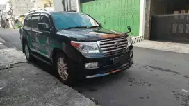 Toyota Landcruiser VX200 V8 UK 2012 Hitam