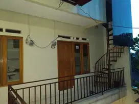 Rumah Kontrakan/ Kost2an 3 petak, cocok untuk keluarga kecil.di Daerah