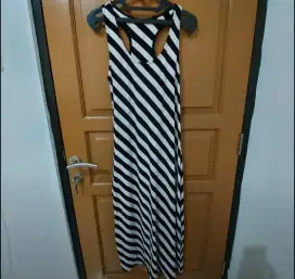 Dress panjang wanita