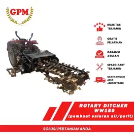 Implemen traktor roda 4 empat crawler rotary ditcher pembuat saluran a