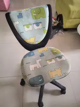 Kursi belajar anak