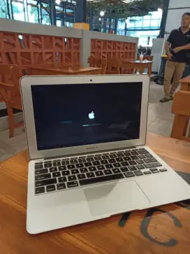 Macbook Air bisa tuker tambah ya kalo mau