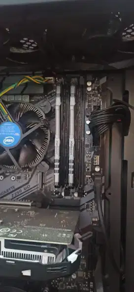 PC Gaming |Gigabyte Z390 LGA | i5 9400f | 16GB | SSD1TB | MSI GTX 1050
