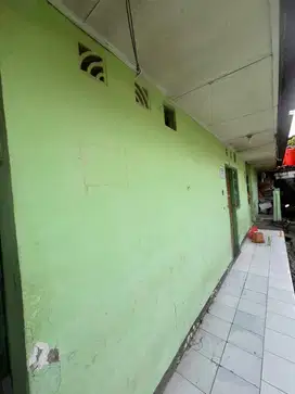 Dikontrakan rumah 9 kamar