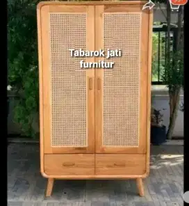 Lemari baju retro rotan modern pintu 2, bahan kayu jati tua