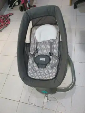 Ayunan bayi elektrik automatic