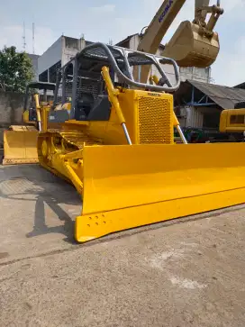 Bulldozer Komatsu D85ESS-2 Tahun 2017