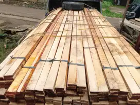 Papan packing kayu 2x5x300 cm