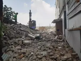 Jasa bongkar dan beli rumah tua.