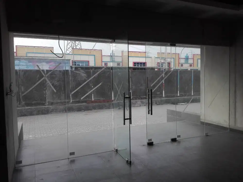 Pintu Kaca Tempered