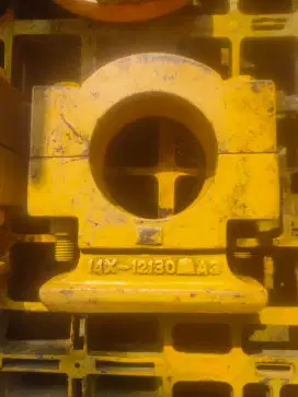 Pivot Assy 14X-70-00070 (Angle Frame) KOMATSU D85ESS-2 (D60/D65/D70)