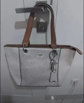 Tas guess original