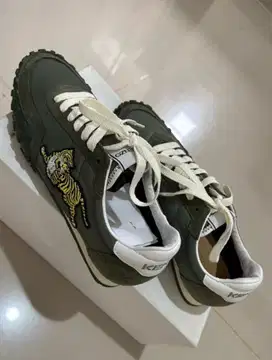 Sepatu merek Kenzo no 40 Original