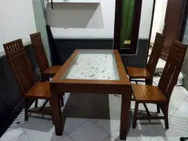 Meja makan kayu jati masih bagus