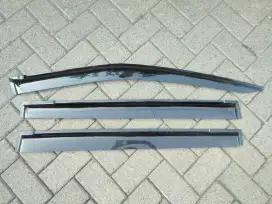 Talang Mobil Toyota Sienta (3 pcs)