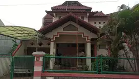 DIJUAL RUMAH 2 LANTAI DI MOJOKIDUL
