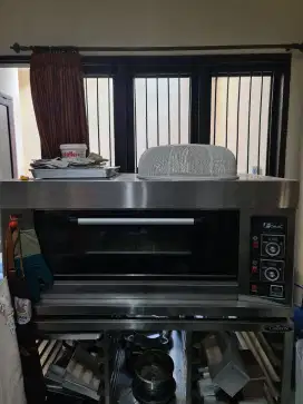 Oven fomac BOV-ARF20H 1 deck 2 tray lengkap dengan kaki meja nya