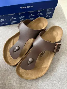 BIRKENSTOCK ukuran 42