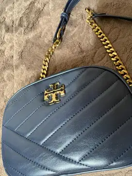 Tory Burch Kira Chevron Camera Bag