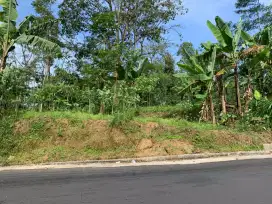 Tanah Kawasan Pabrik Hadap Jalan DPU Iklim Sejuk View Gunung