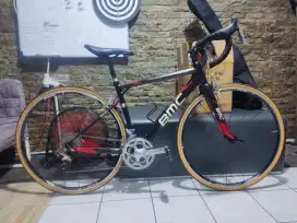 Sepeda Road Bike / RB BMC Grandfondo