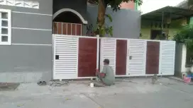 Pintu pagar elegan dan sangat Minimalis