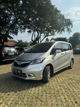 Dijual
Honda Freed E psd th 2009
P
