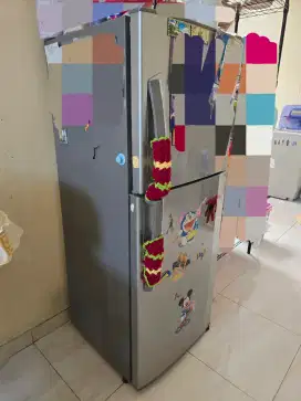 Kulkas LG 2 pintu