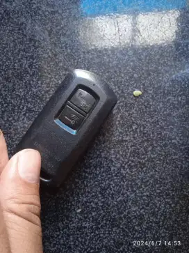 Remote honda warna hitam