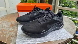 Sepatu running nike downshifter 12 fullblack original bnib