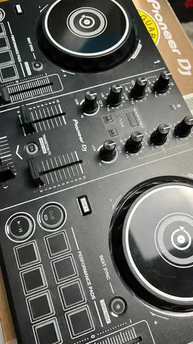 CDJ - 200 Pioneer