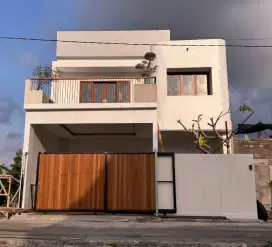 DI JUAL VILLA BARU MODEL TROPICAL MODERN MINIMALIS DI SEDAP MALAM ,DPS