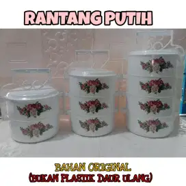 Rantang Plastik Putih Bersinar
Susun 4. Diameter 19cm,